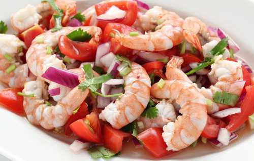Салат из морепродуктов: порадуй себя вкусненьким